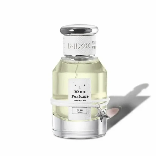 Inspirado en Black Opium de YSL